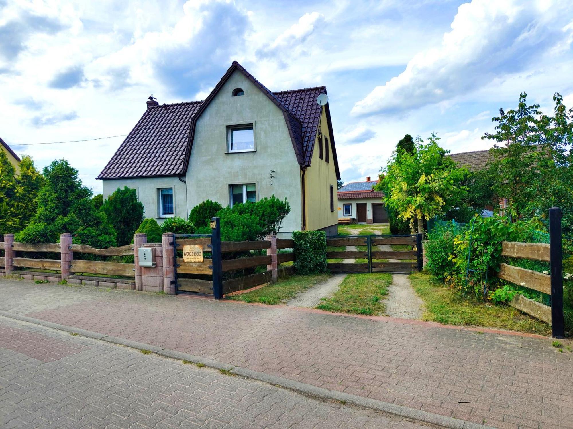 Noclegi - Pokoj Rowerowy W Dolinie Baryczy - Anielska Sielanka Milicz Exterior foto